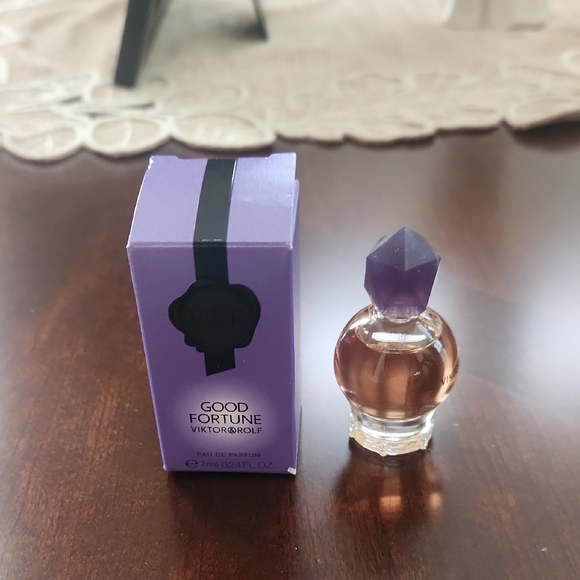 Viktor & Rolf Good Fortune Perfume with Purple Cap - Picture 1 of 2